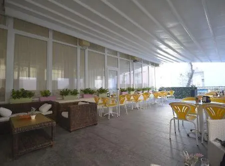 Vicino Alla Spiaggia Di Sud Hotel Rímini